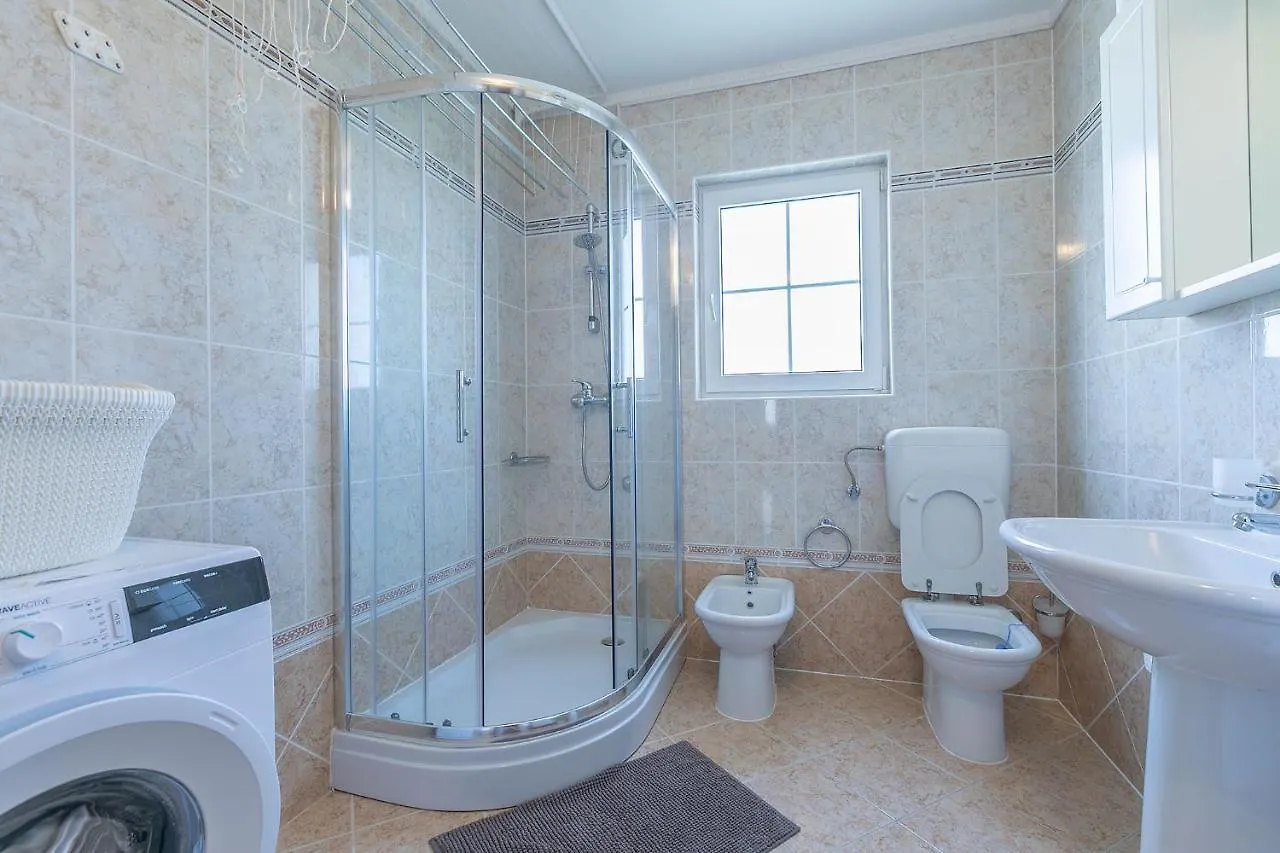 B&B L.D Pula