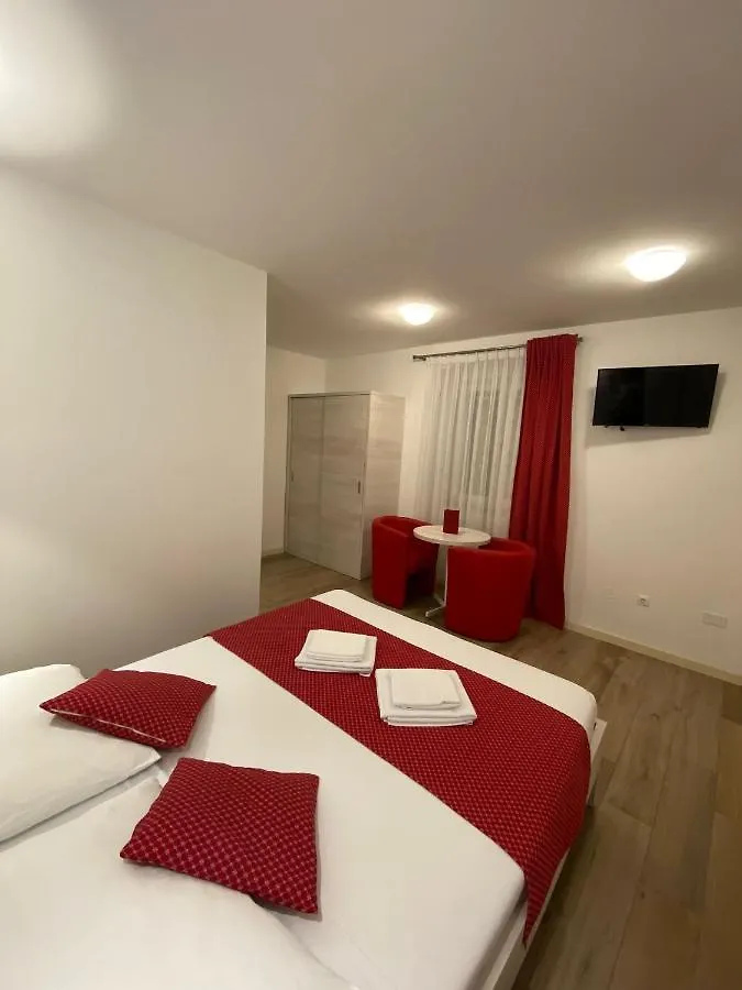 B&B L.D Pula