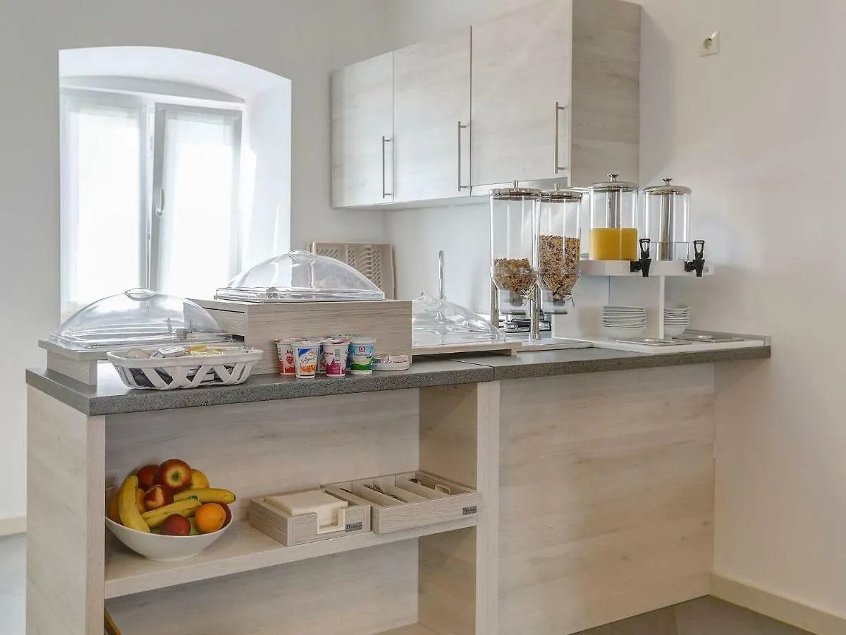 B&B-Ld krevet i doručak Pula